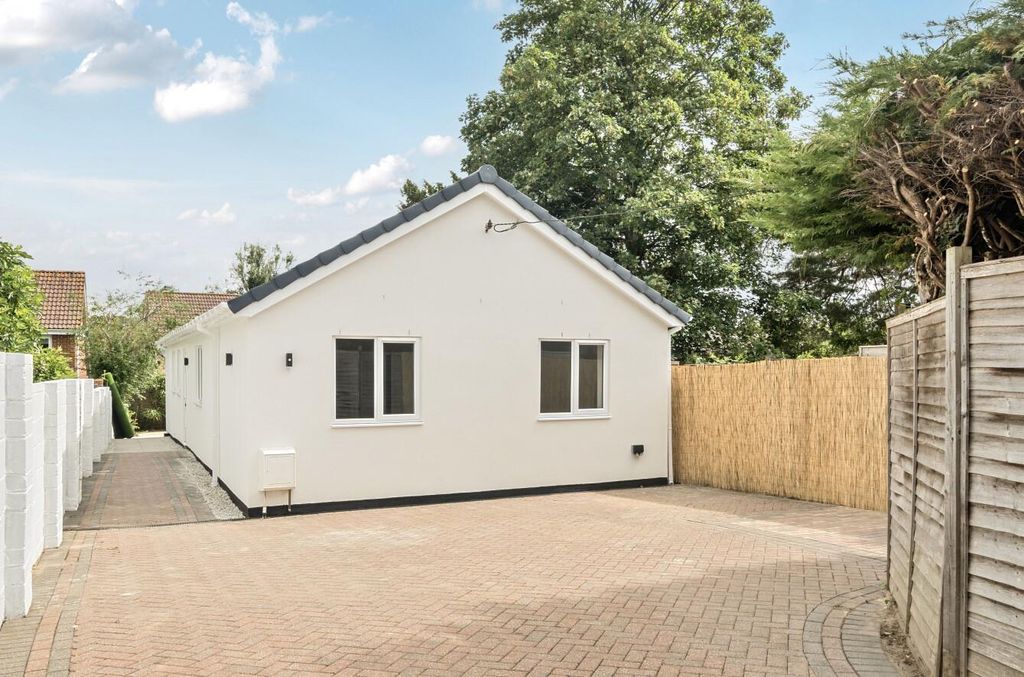 Property photo 1 of 17 1312802-14-684Fe2Eb659A6.Jpg