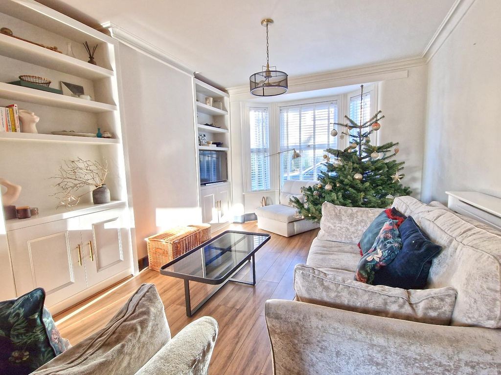 Property photo 2 of 16 Living Room