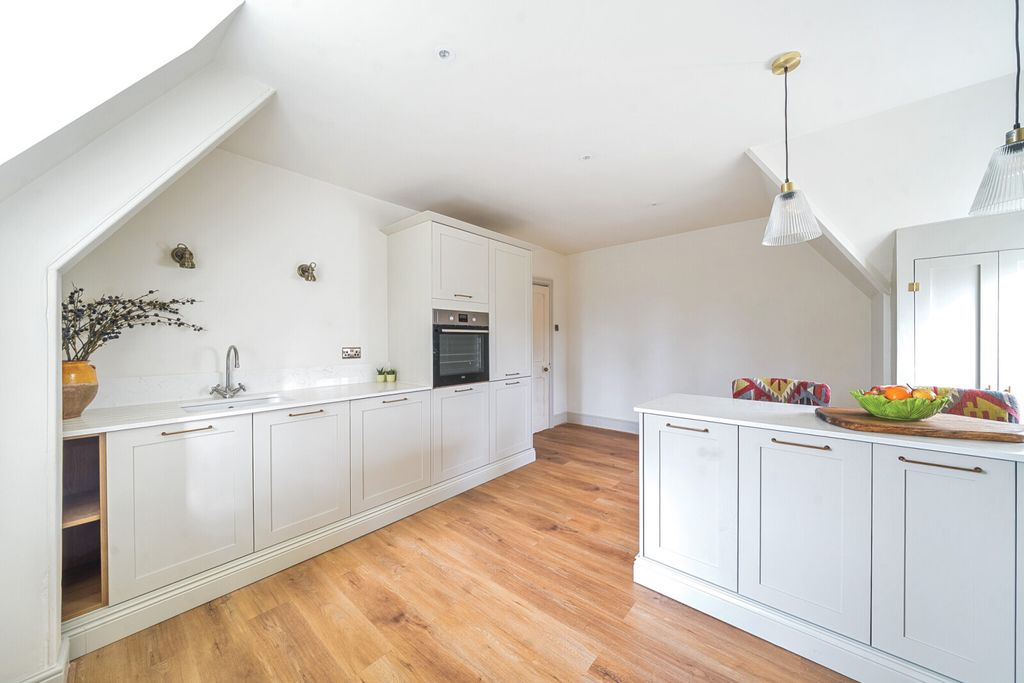 Property photo 3 of 21 Picture No. 05