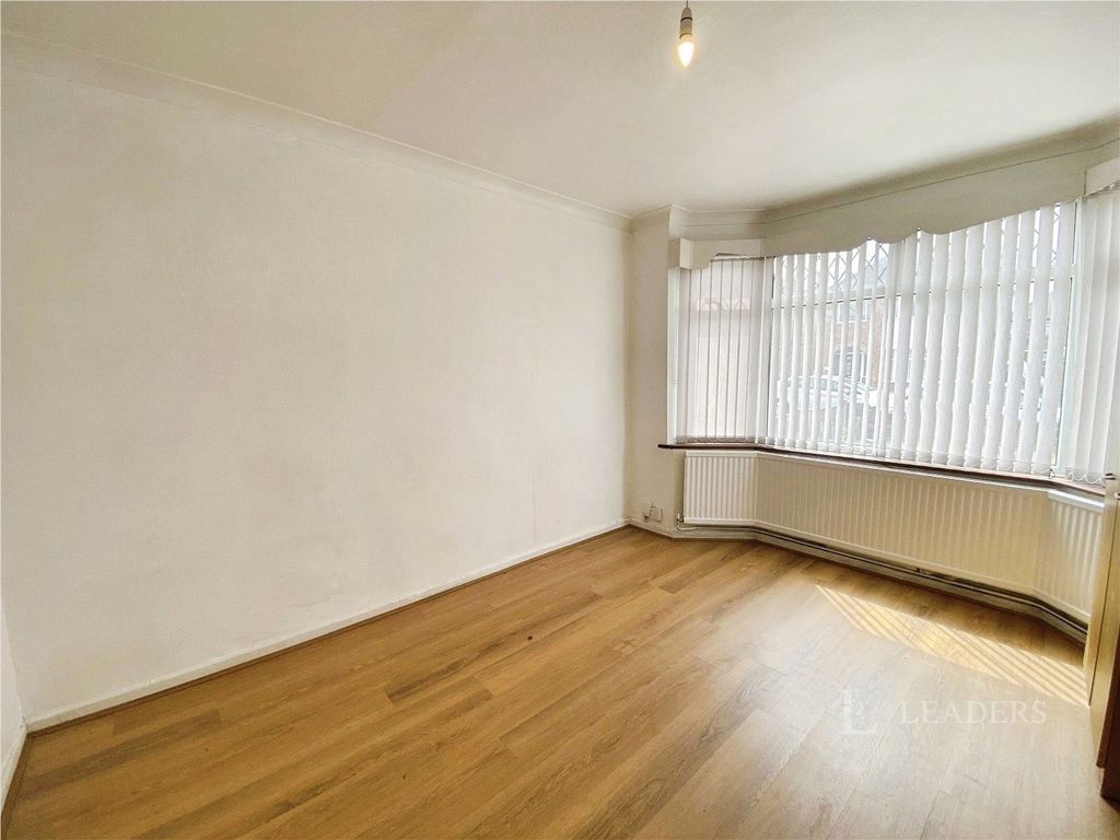 Property photo 3 of 11 Pbox-Img.Jpg
