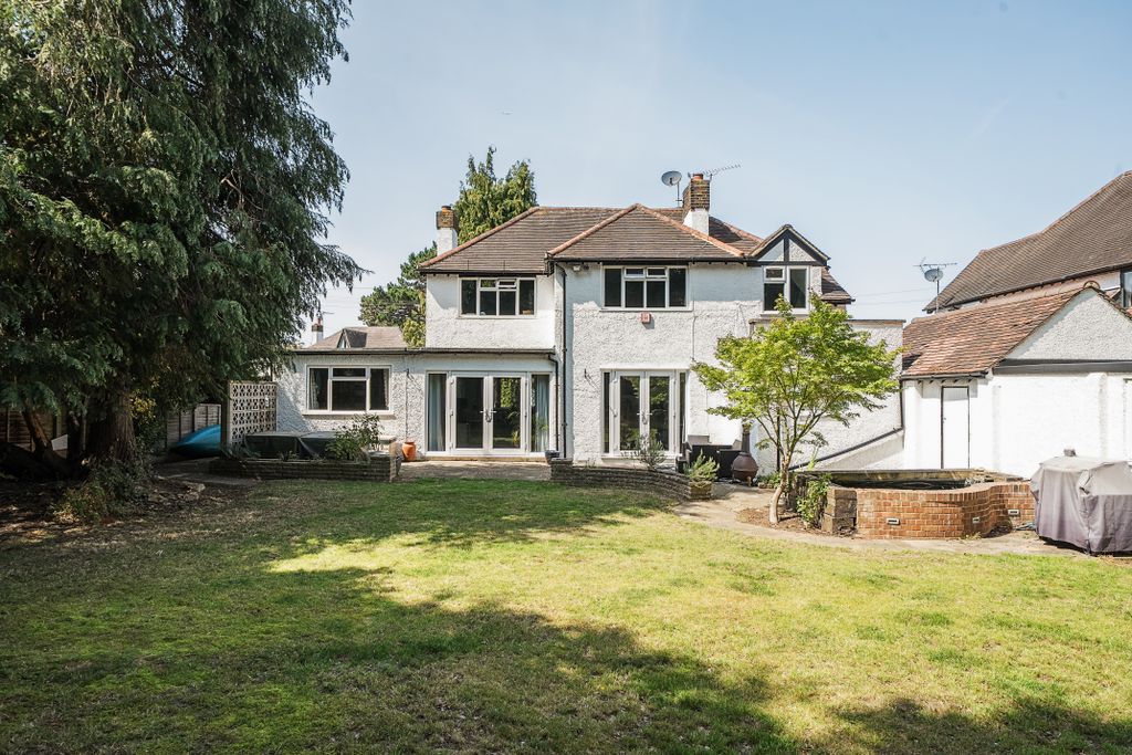 Property photo 3 of 19
