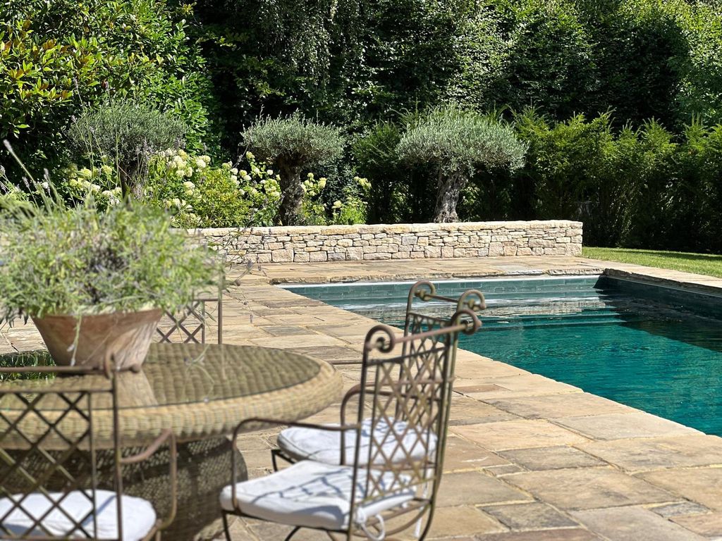 Property photo 2 of 30 Picture No. 02