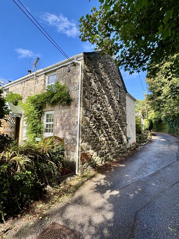 Property photo 1 of 11 2Â Bedroom Semi-Detached House For Sale