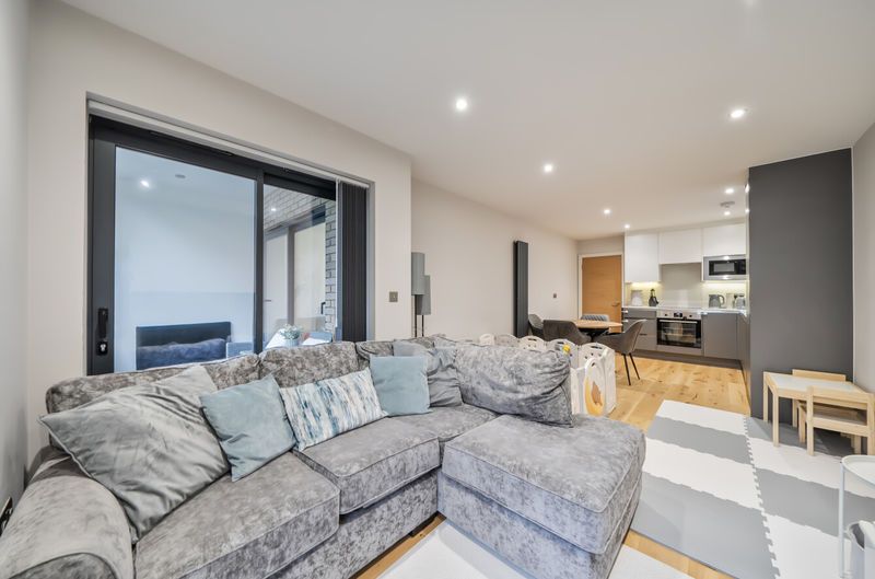 Property photo 1 of 18 Photo 13