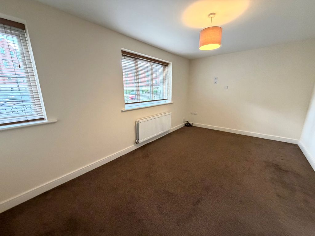 Property photo 2 of 6