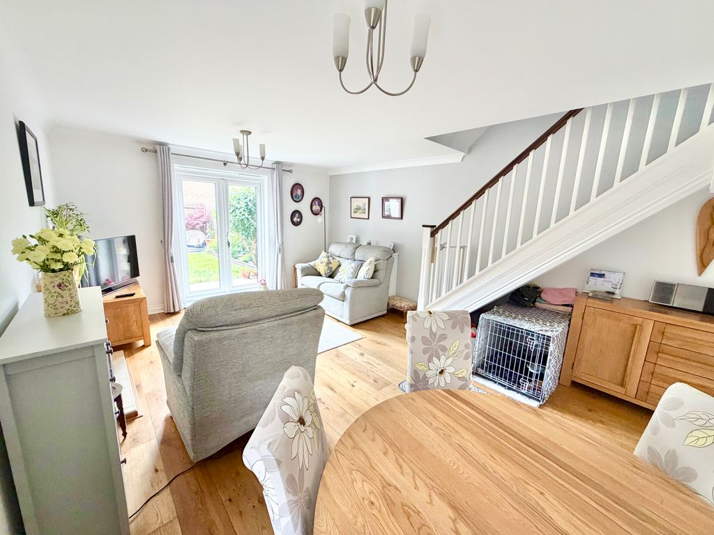 Property photo 2 of 15 Img_5476