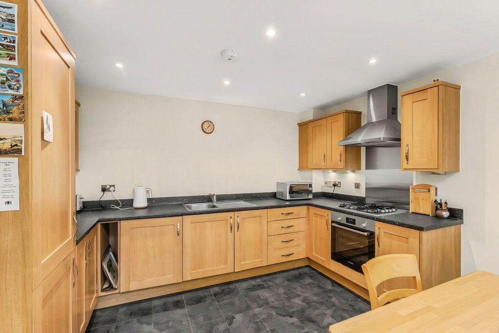 Property photo 3 of 13 Kitchen