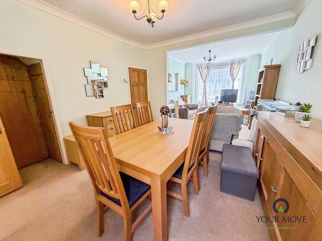Property photo 3 of 17 Pbox-Img.Jpg