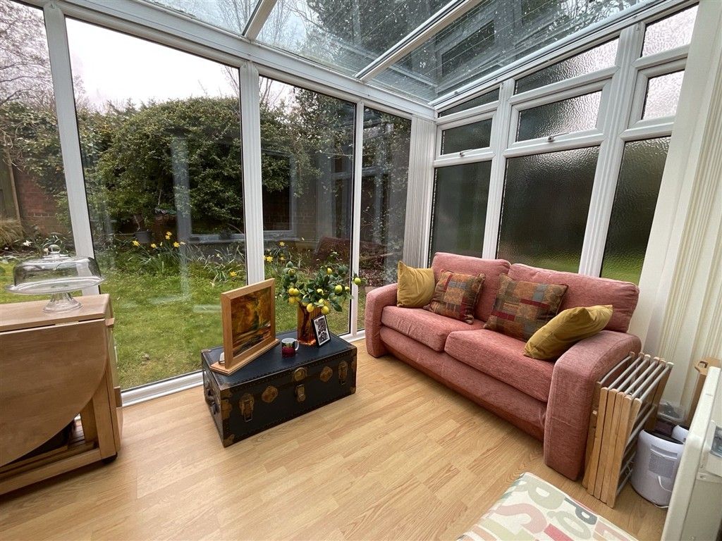 Property photo 2 of 6 Conservatory