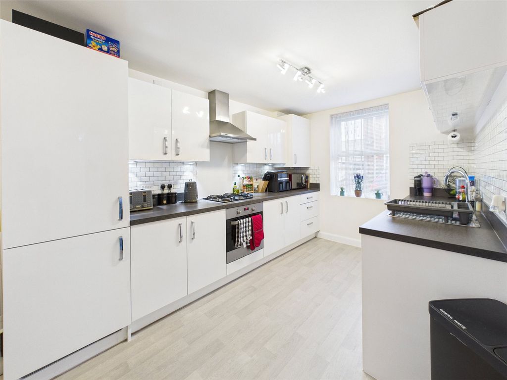 Property photo 2 of 15 Picture No. 22