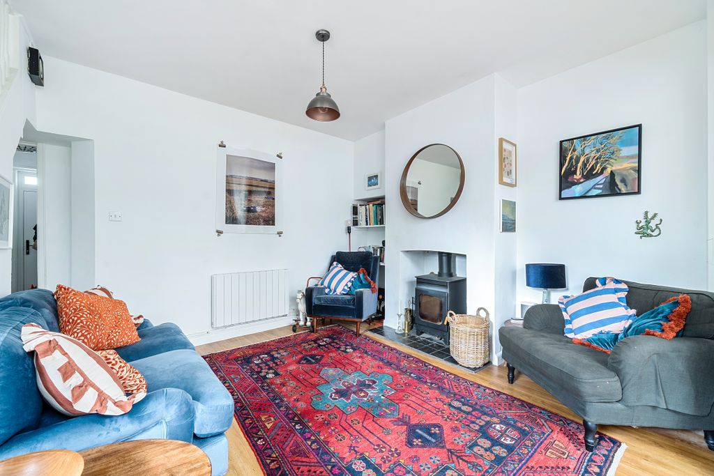 Property photo 3 of 16