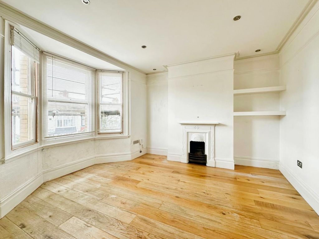 Property photo 2 of 10 0d8F53A4-Photo 2007-10-2024 2C 2015 2022 2019.Jpg