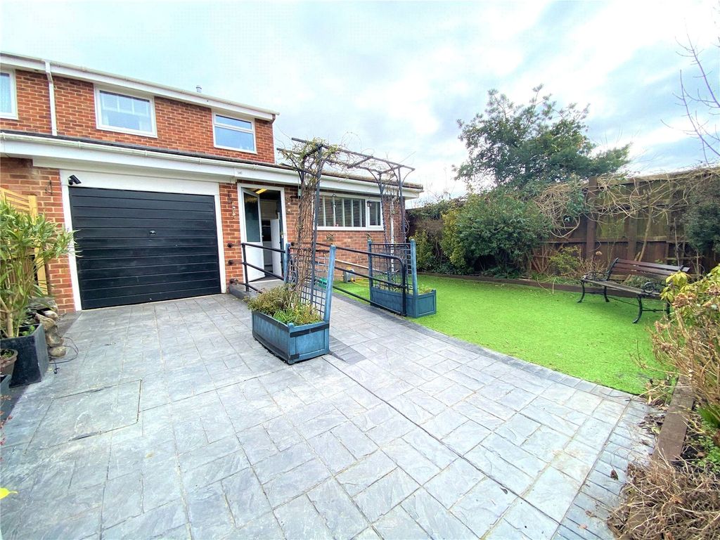 Property photo 3 of 7 Picture No. 02