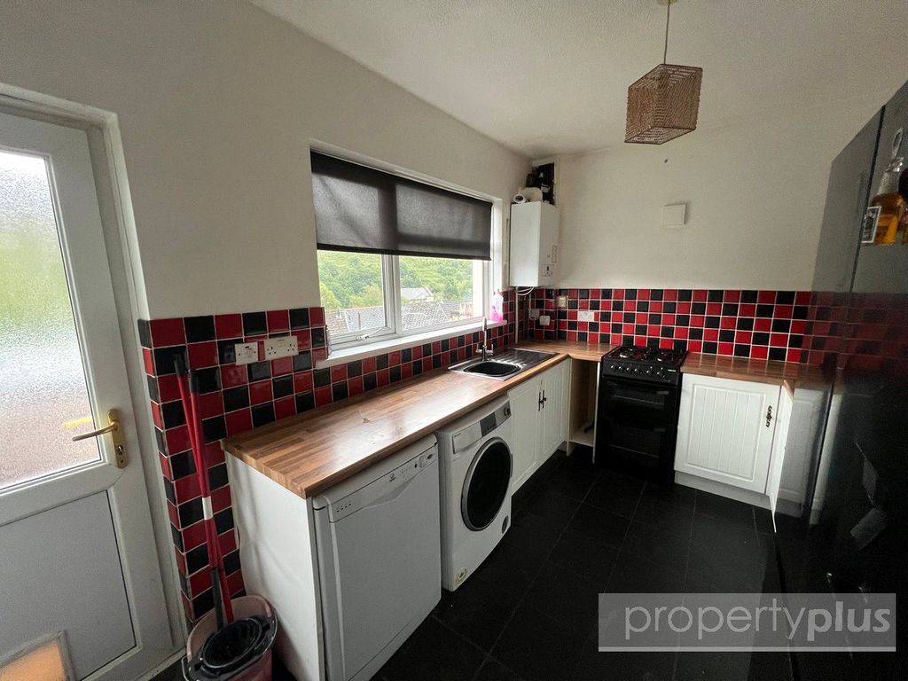 Property photo 3 of 10 Picture No. 08