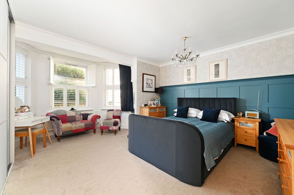 Property photo 3 of 26 Double Bedroom