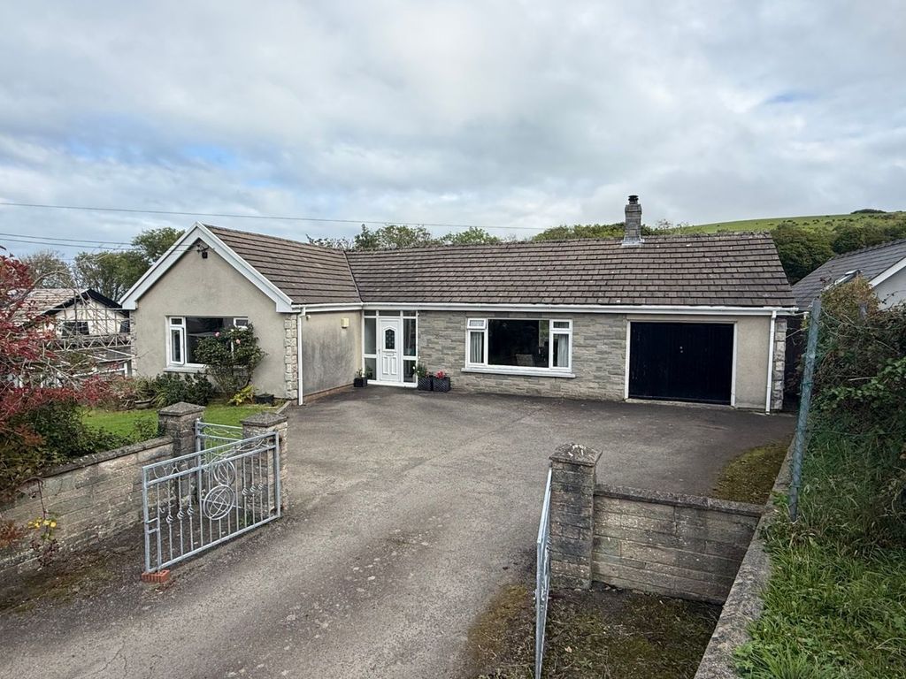 Property photo 3 of 48