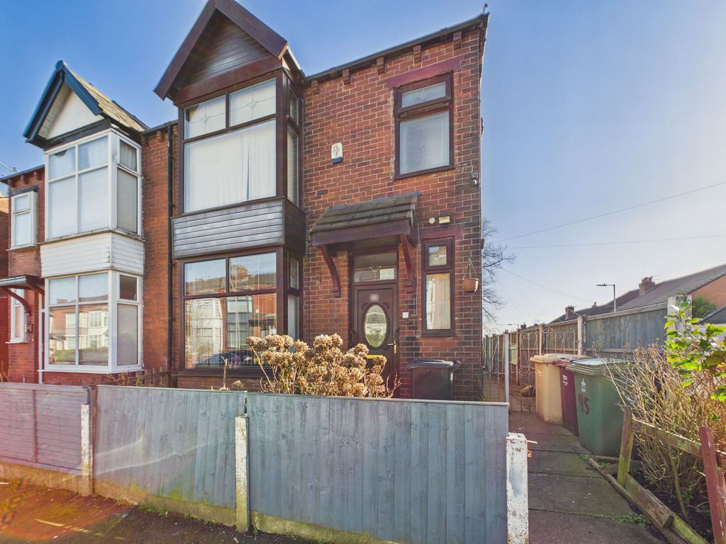 Property photo 1 of 28