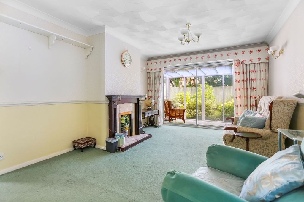 Property photo 2 of 20