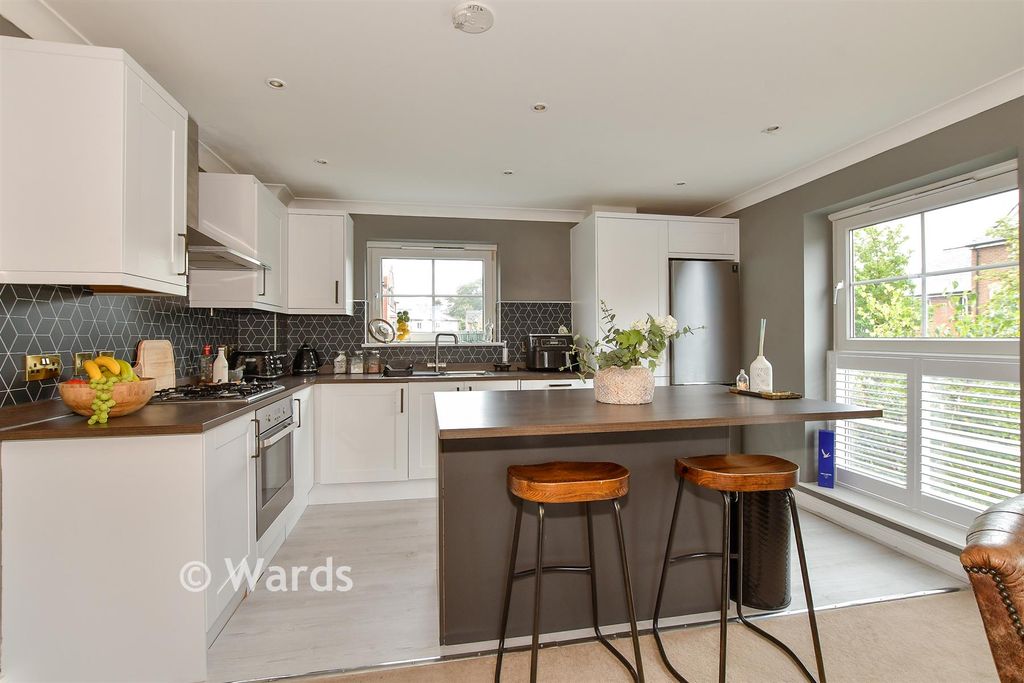 Property photo 3 of 10 Lounge/Kitchen/ Diner
