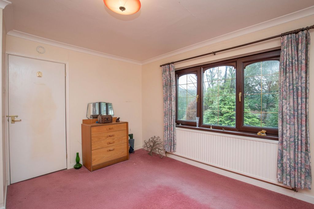 Property photo 3 of 24