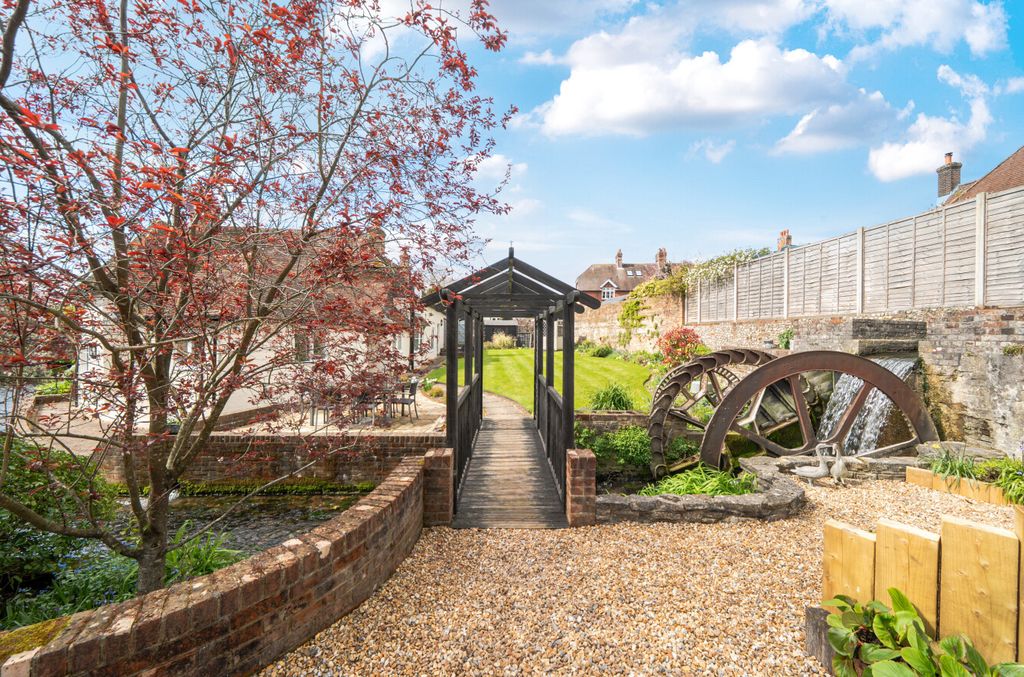 Property photo 3 of 20 1437346-8-69cc184...