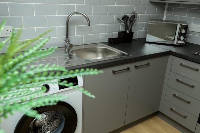 Property photo 2 of 35 48 Enfield #5.Jpg