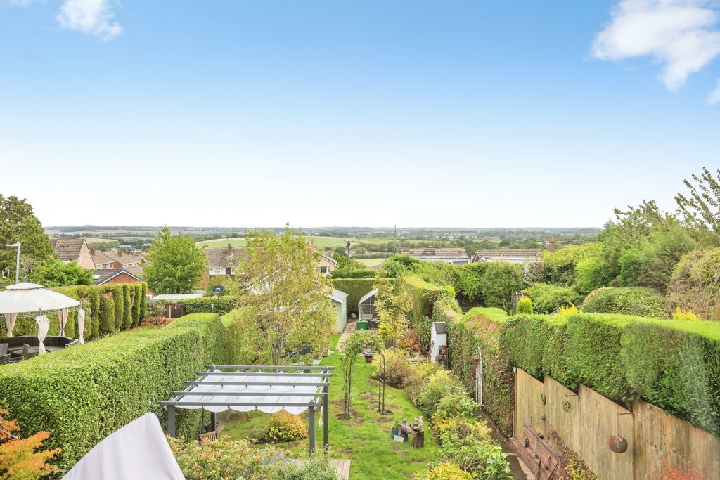Property photo 3 of 30 60251c3c-Mw26-3084