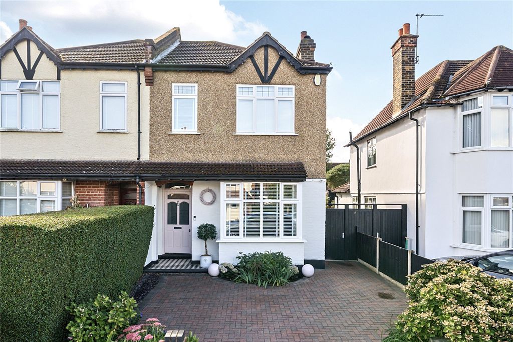 Property photo 1 of 37 Picture No. 30