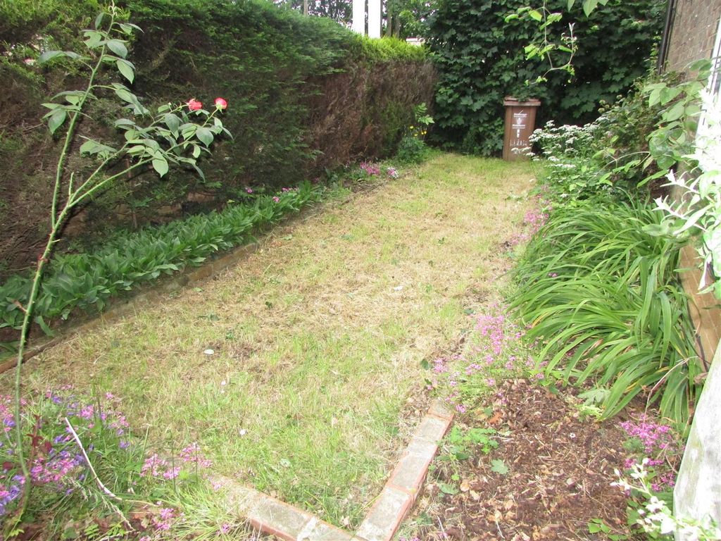 Property photo 2 of 11 005 (2).Jpg