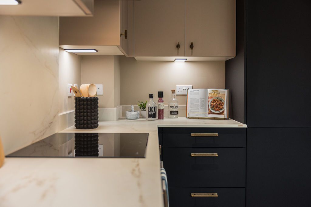 Property photo 3 of 8 Photo 7