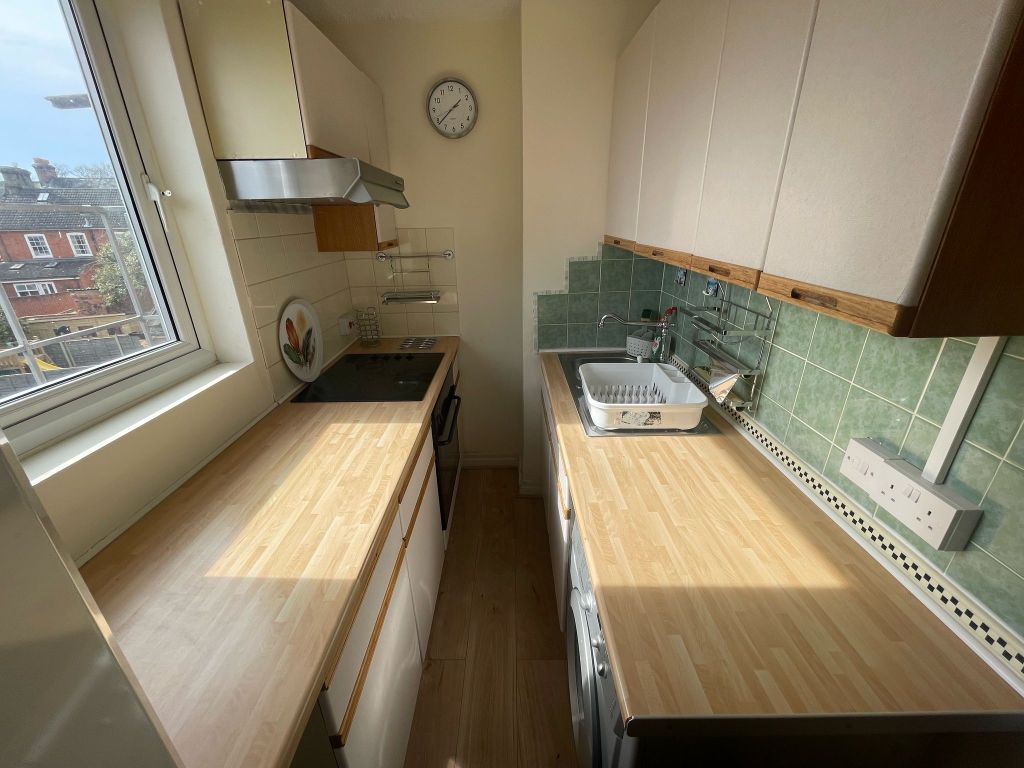 Property photo 3 of 5 Kitchen