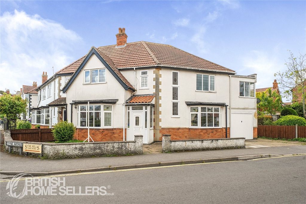Property photo 1 of 20 Picture No. 05