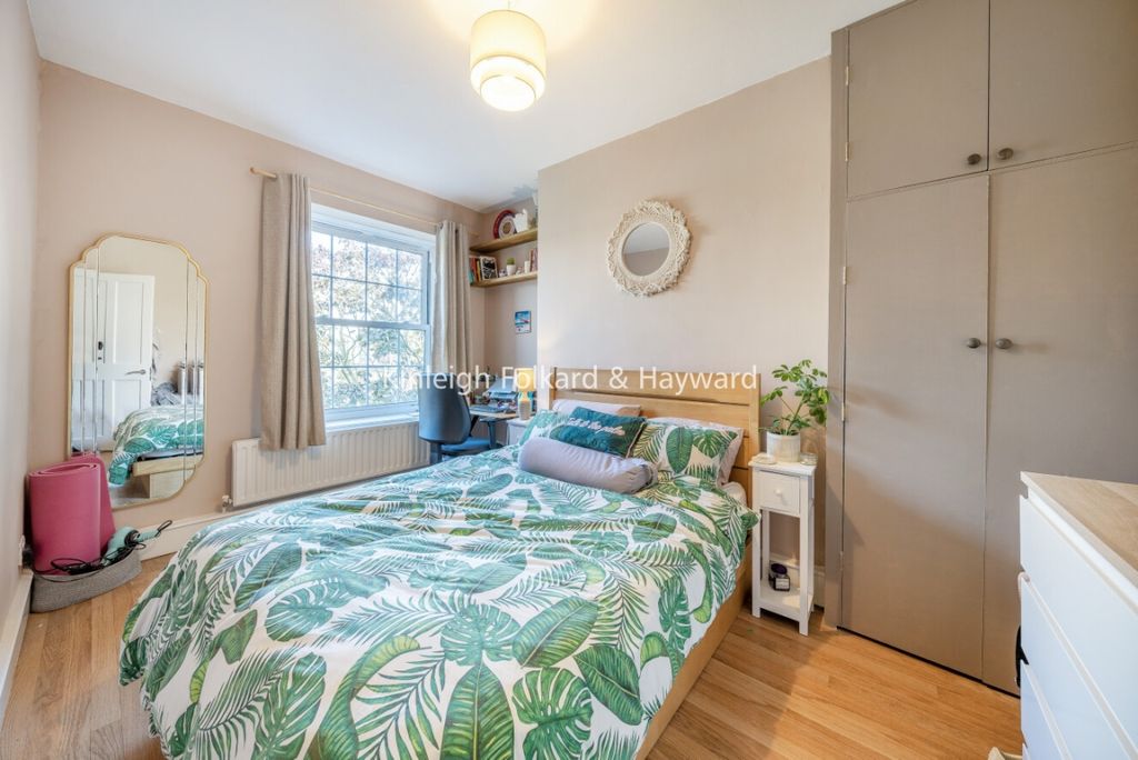 Property photo 3 of 7 29Fa554B-082d-4379-A