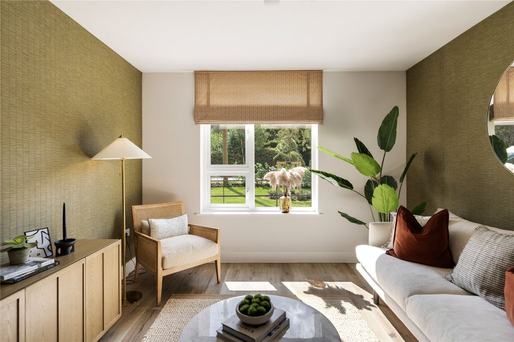 Property photo 3 of 11 Show Home