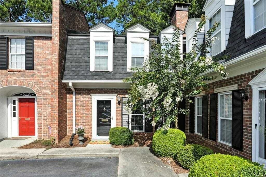 Property photo 1 of 23