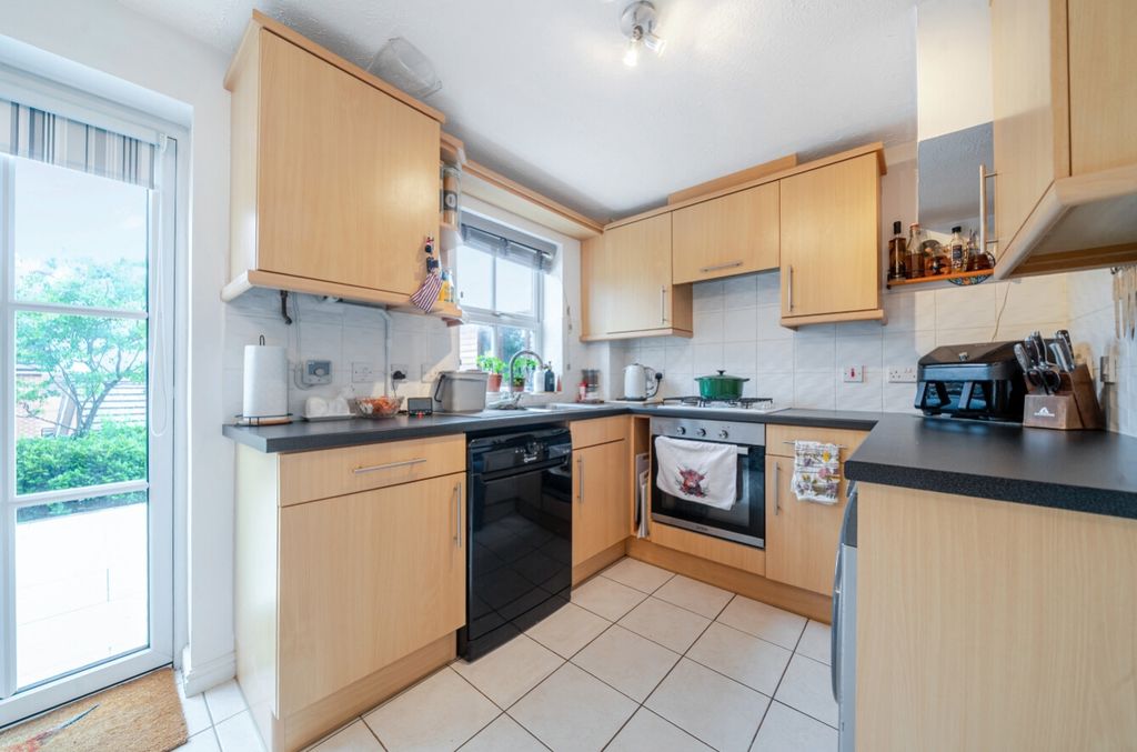 Property photo 3 of 28 1466532-15-6A201E32B5557