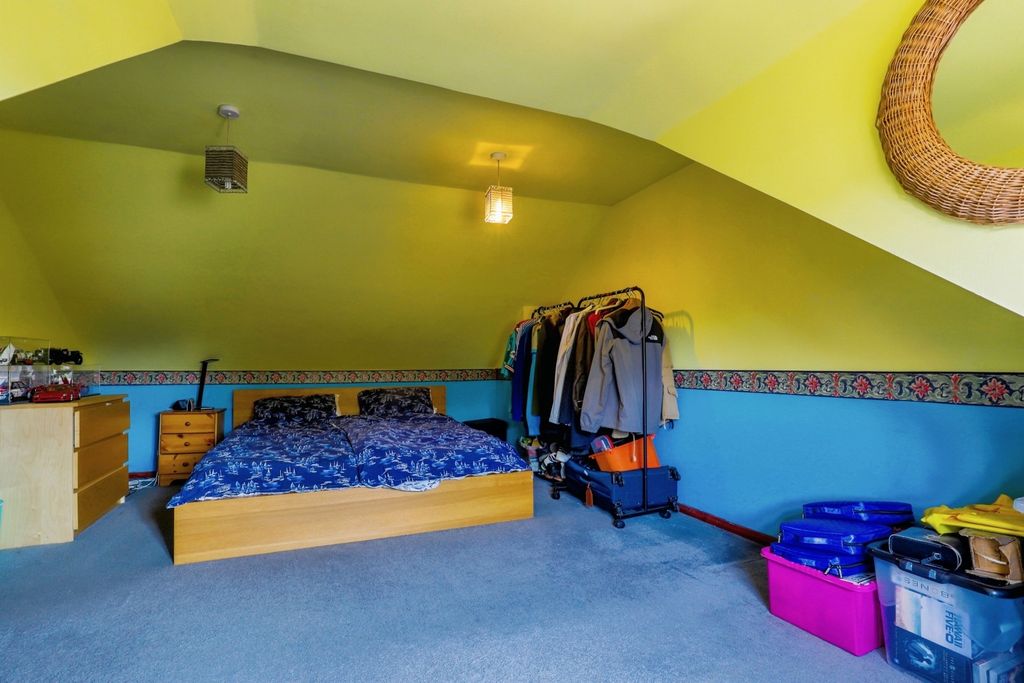 Property photo 3 of 20 Pbox-Img.Jpg