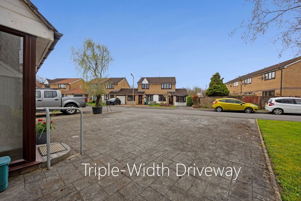 Property photo 2 of 45 Printed Concrete Driveway