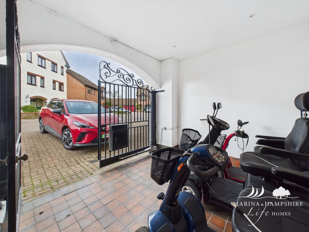Additional image 27 of 4 bed town house for saleCarne Place, Port Solent, Portsmouth PO6