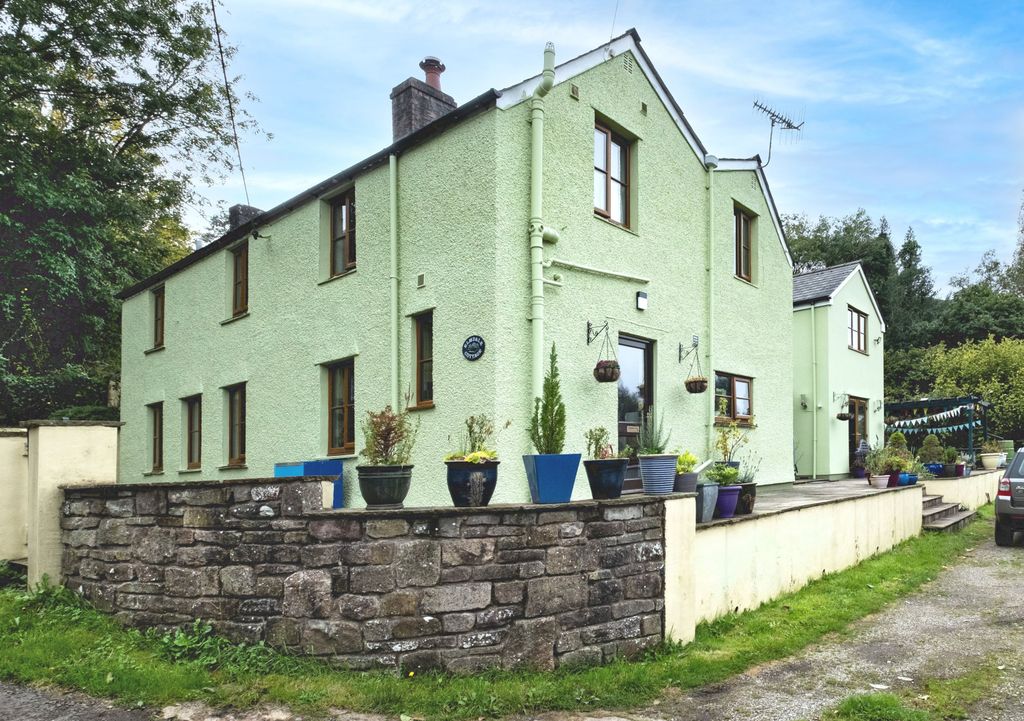 Property photo 1 of 37