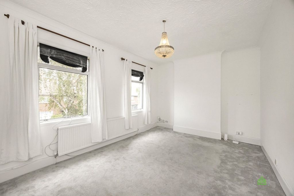 Property photo 2 of 12 Picture No. 07