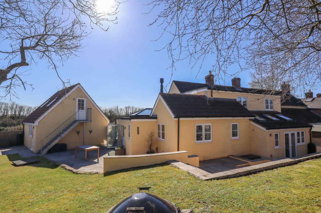 Property photo 1 of 26