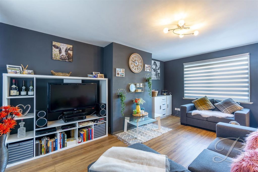 Property photo 3 of 28 Tr_Nh-X0Qukvqn3Wihhlpa.Jpg