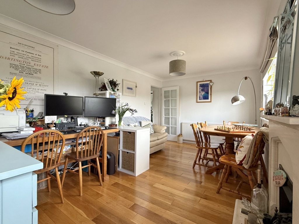 Property photo 3 of 24 3 - Picture No. 20