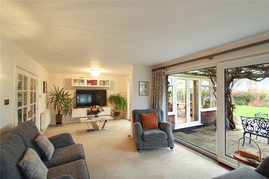 Property photo 2 of 27 Picture No. 08