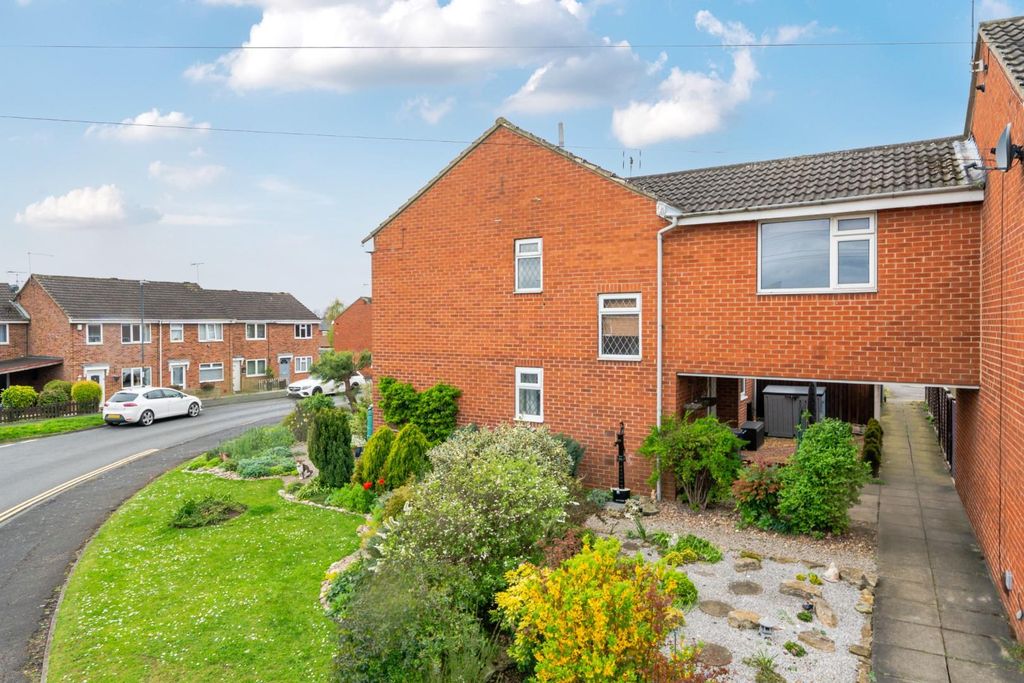 Property photo 1 of 9 1447793-1-69Dfad57Cbfc7.Jpg