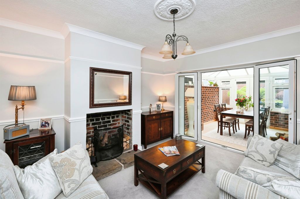 Property photo 2 of 17