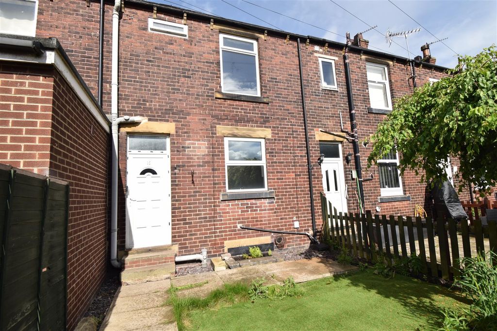 Property photo 1 of 11