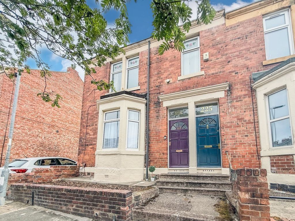 Property photo 1 of 9 External