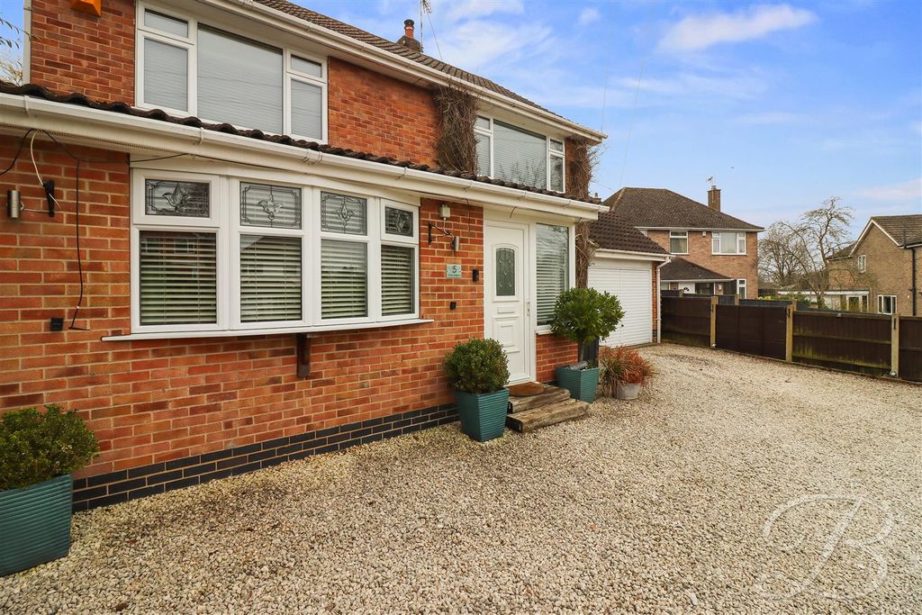 Property photo 1 of 33 Img_0404_1.Jpg